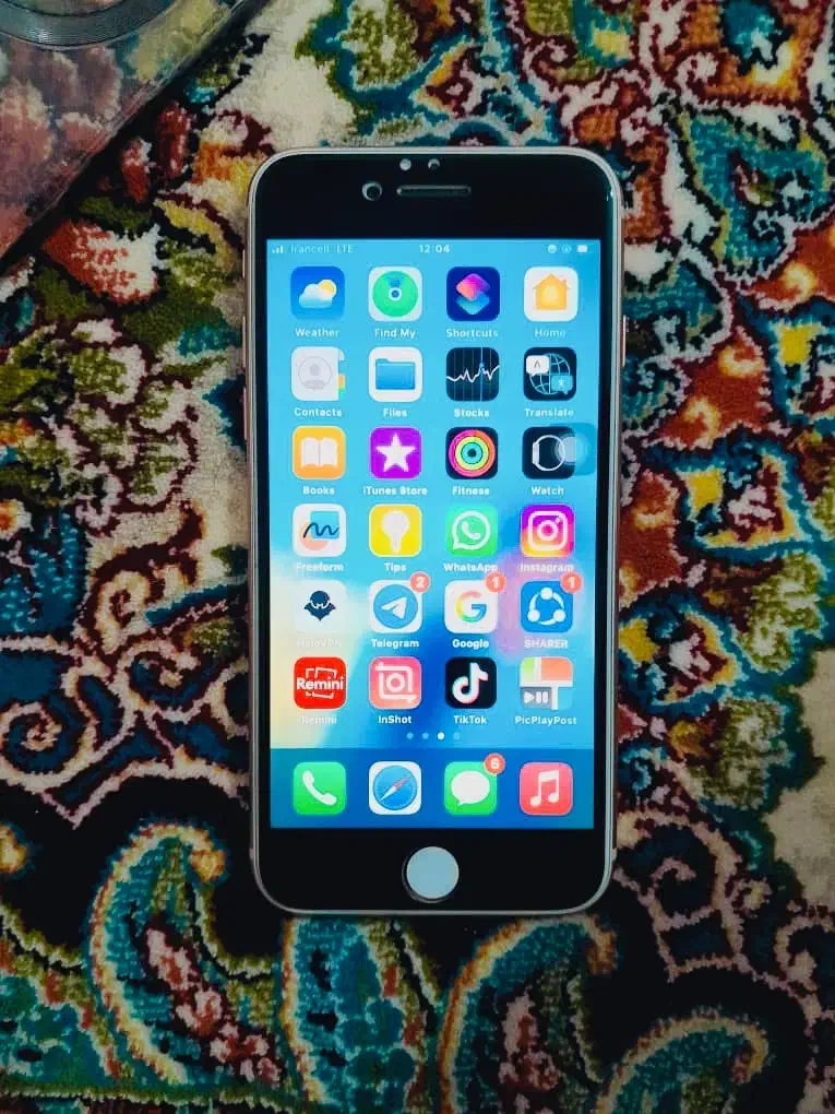 ایفون ۸ تمیز|موبایل|زابل, |دیوار