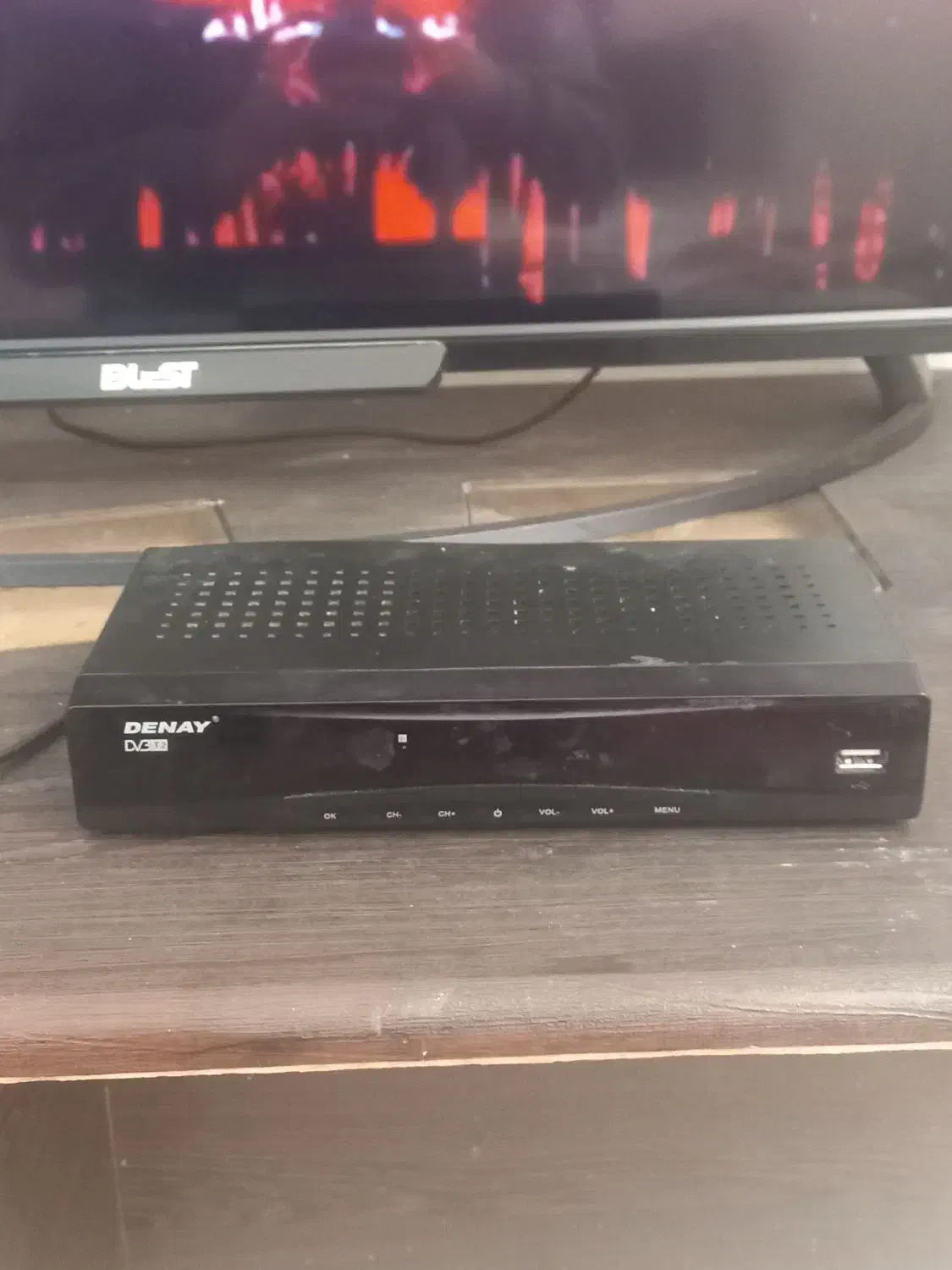 دستگاه انتن دیجیتال|صوتی و تصویری|پرند, فاز ۶|دیوار