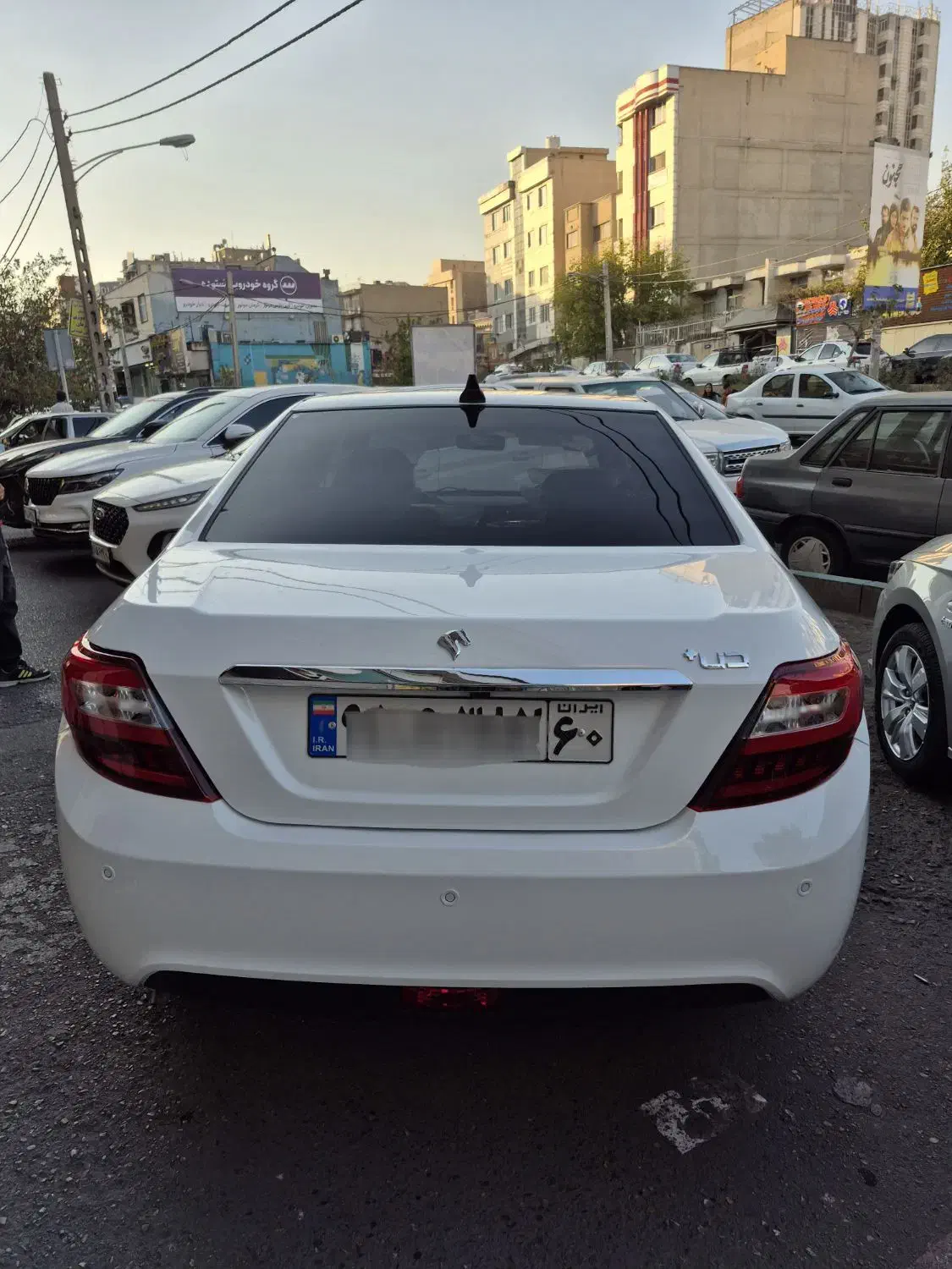 دناپلاس ۶دنده مشکی سفید دنا پلاس بورسی/۶ سرعته۱۴۰۴|خودرو سواری و وانت|تهران, صادقیه|دیوار