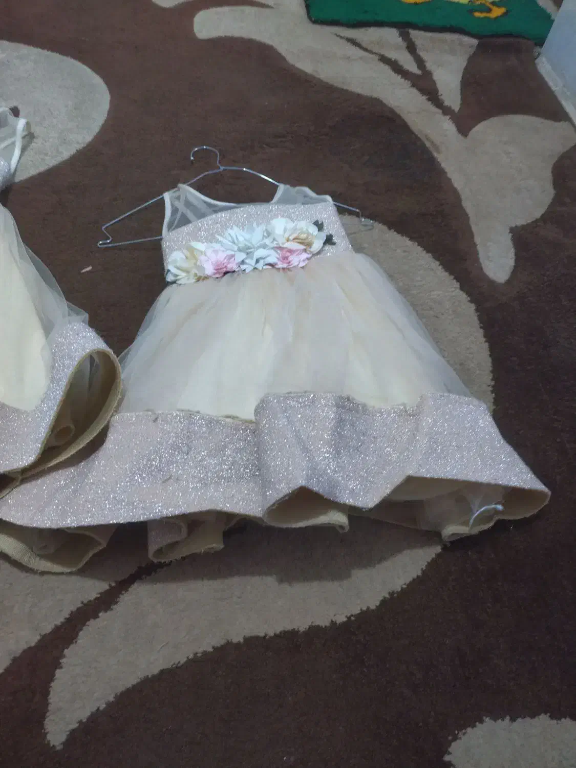 یک لباس عروس دخترانه|کفش و لباس بچه|بیرجند, |دیوار