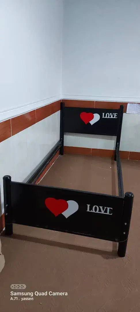 تخت خواب یک نفره|تشک تختخواب|دوگنبدان, |دیوار