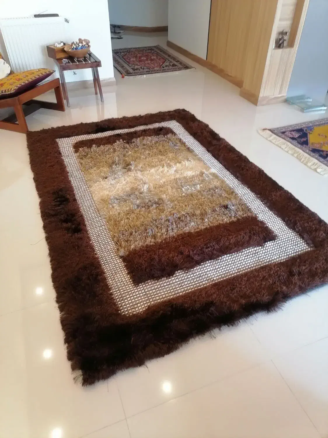 فرش چهار متری|فرش|شیراز, تاچارا|دیوار