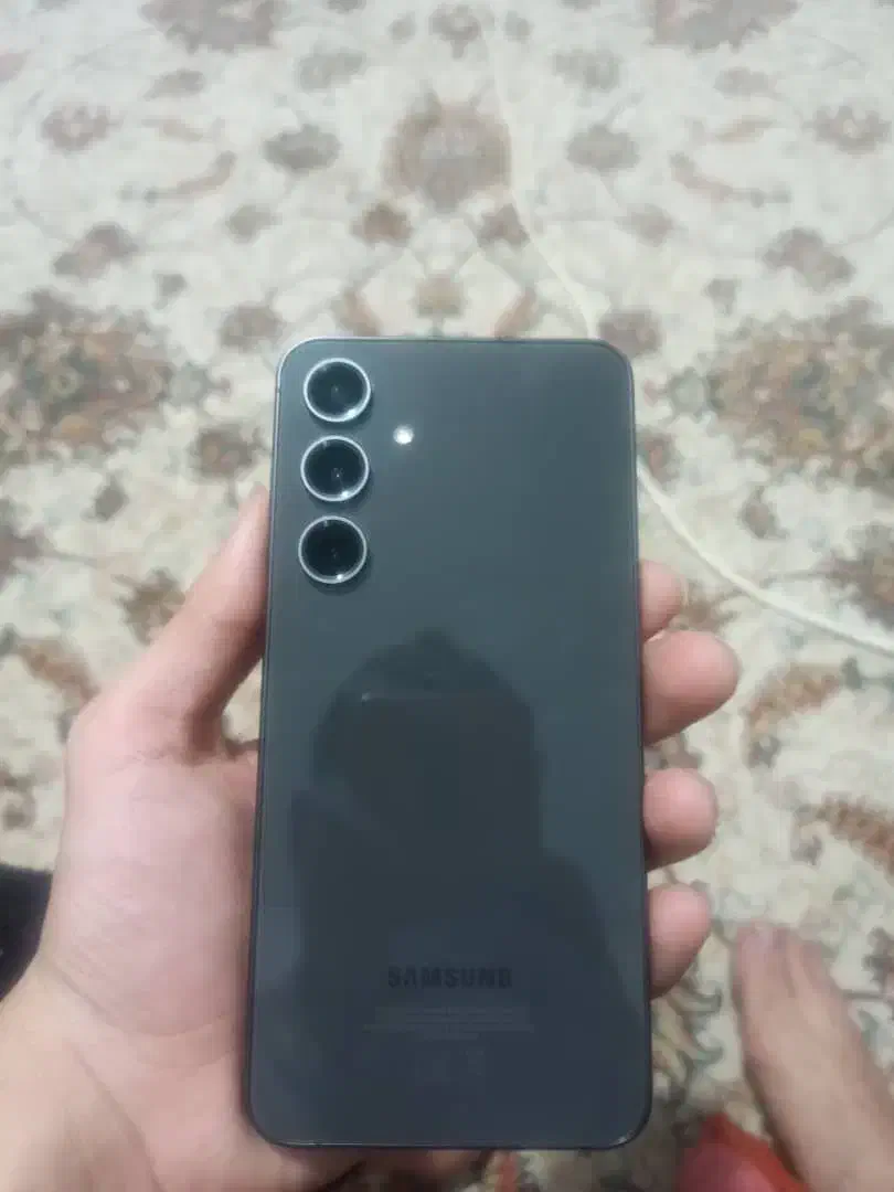 گوشی s24 fe نو (به همراه شارژر و ۲ عدد قاب)|موبایل|پردیس, فاز ۸|دیوار