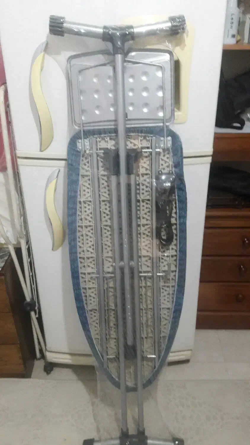 میز اتو لباس کاملا نو نو|اتو و لوازم اتو|پاکدشت, پاکدشت (مامازند)|دیوار