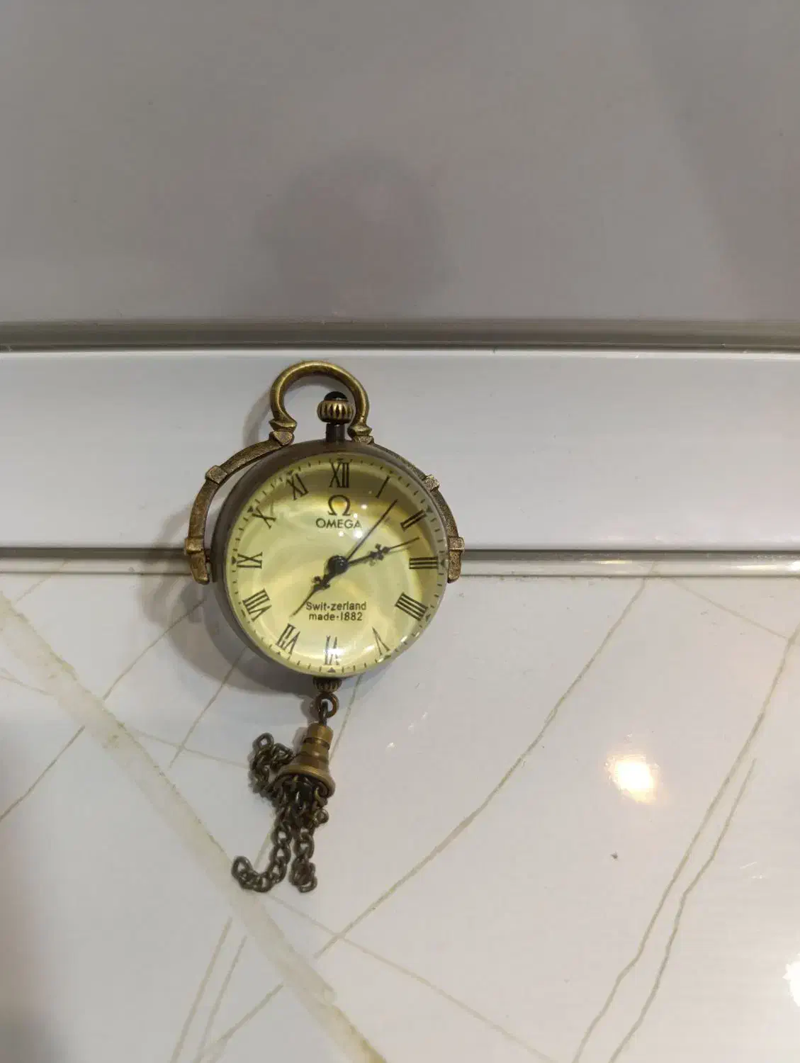 ساعت امگا|کلکسیون اشیاء عتیقه|سلطانیه, |دیوار