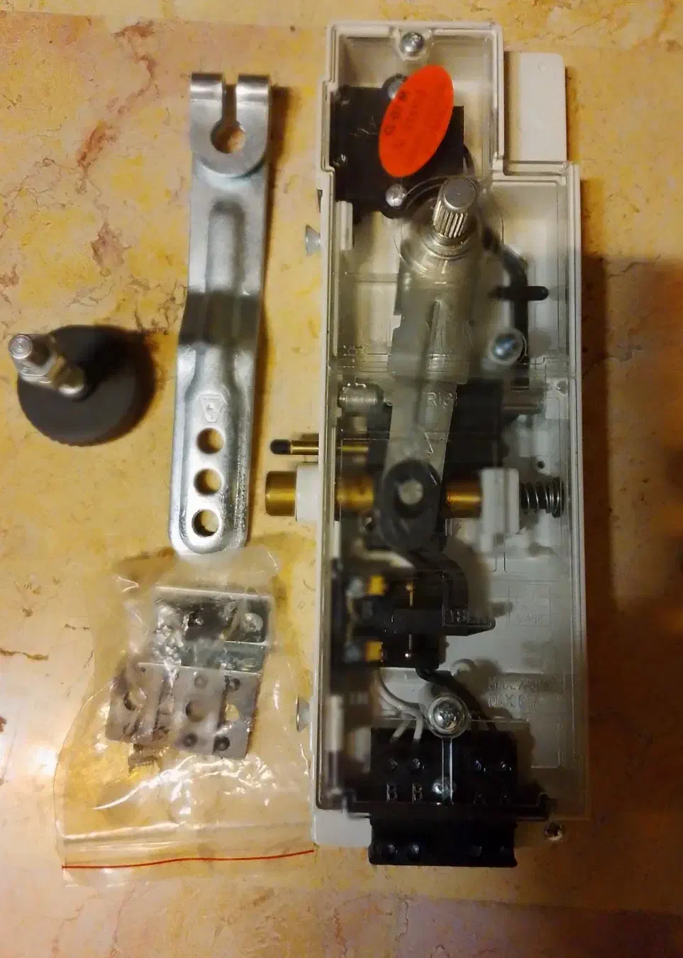 قفل در آسانسور|مصالح و تجهیزات ساختمان|تهران, وحیدیه|دیوار