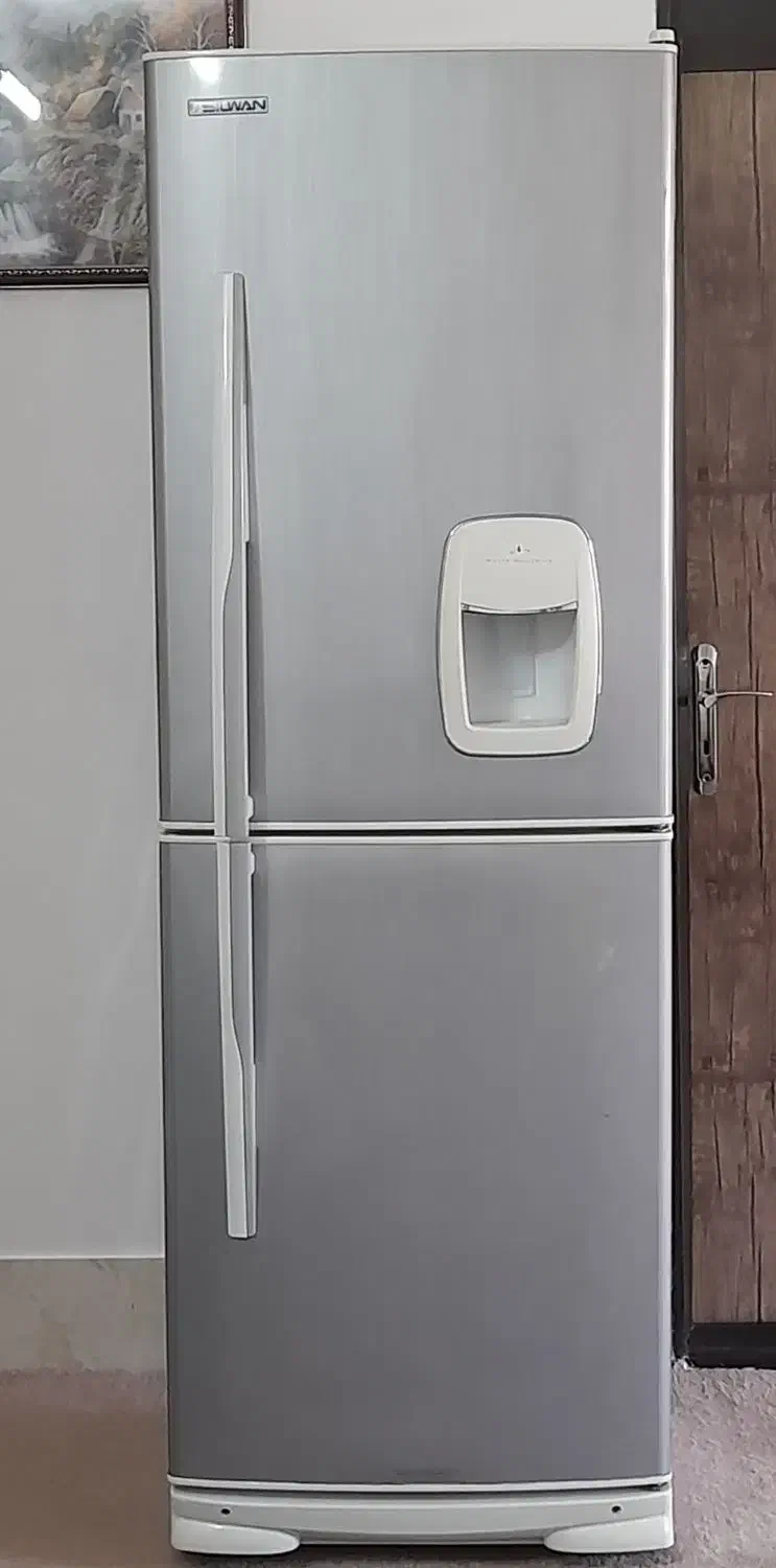 یخچال|یخچال و فریزر|میانه, |دیوار