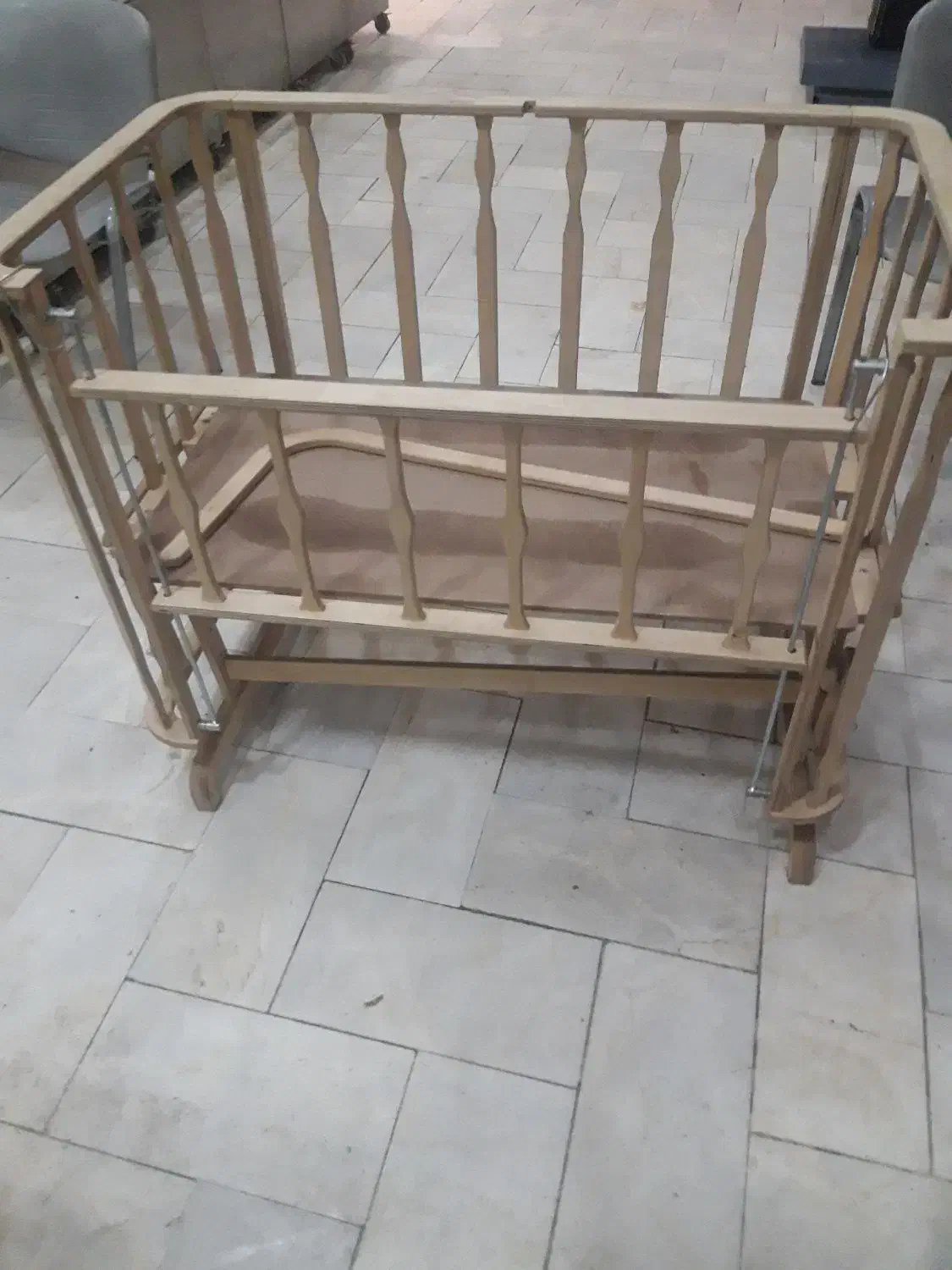 تخت خواب بچه گهواره ای نو|اسباب و اثاث بچه|ری, صالحآباد شرقی|دیوار