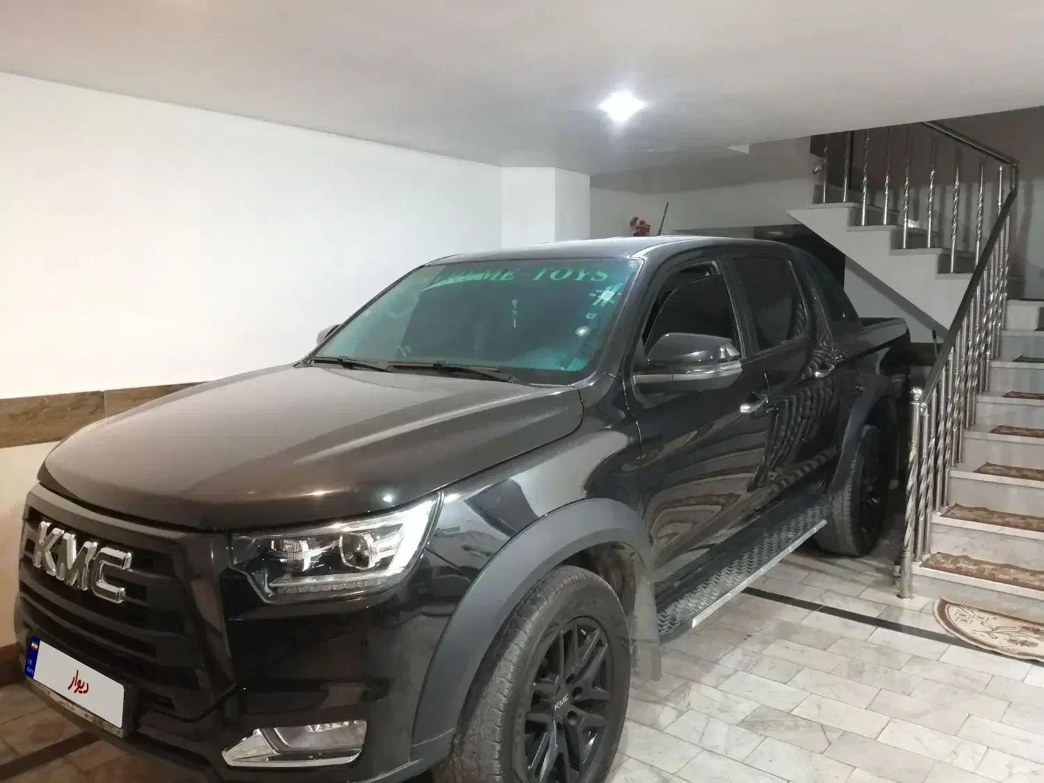 کی ام سی t8 401|خودرو سواری و وانت|اسفراین, |دیوار