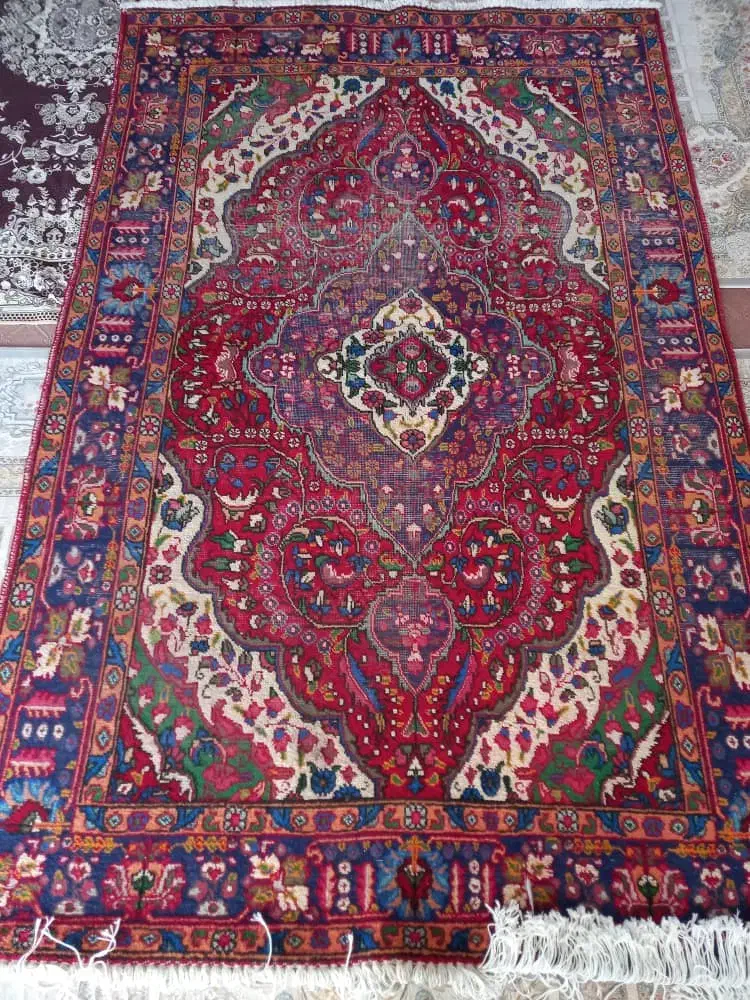 دوعدد فرش دست باف|فرش|ارومیه, |دیوار