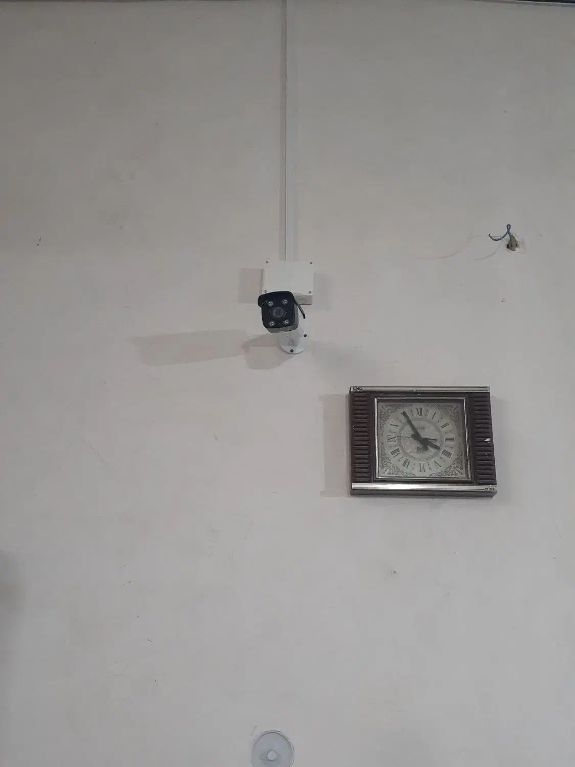 نصب و خدمات دوربین مداربسته ، دزدگیر اماکن ، کرکره|دوربین مداربسته|مشهد, جانباز|دیوار