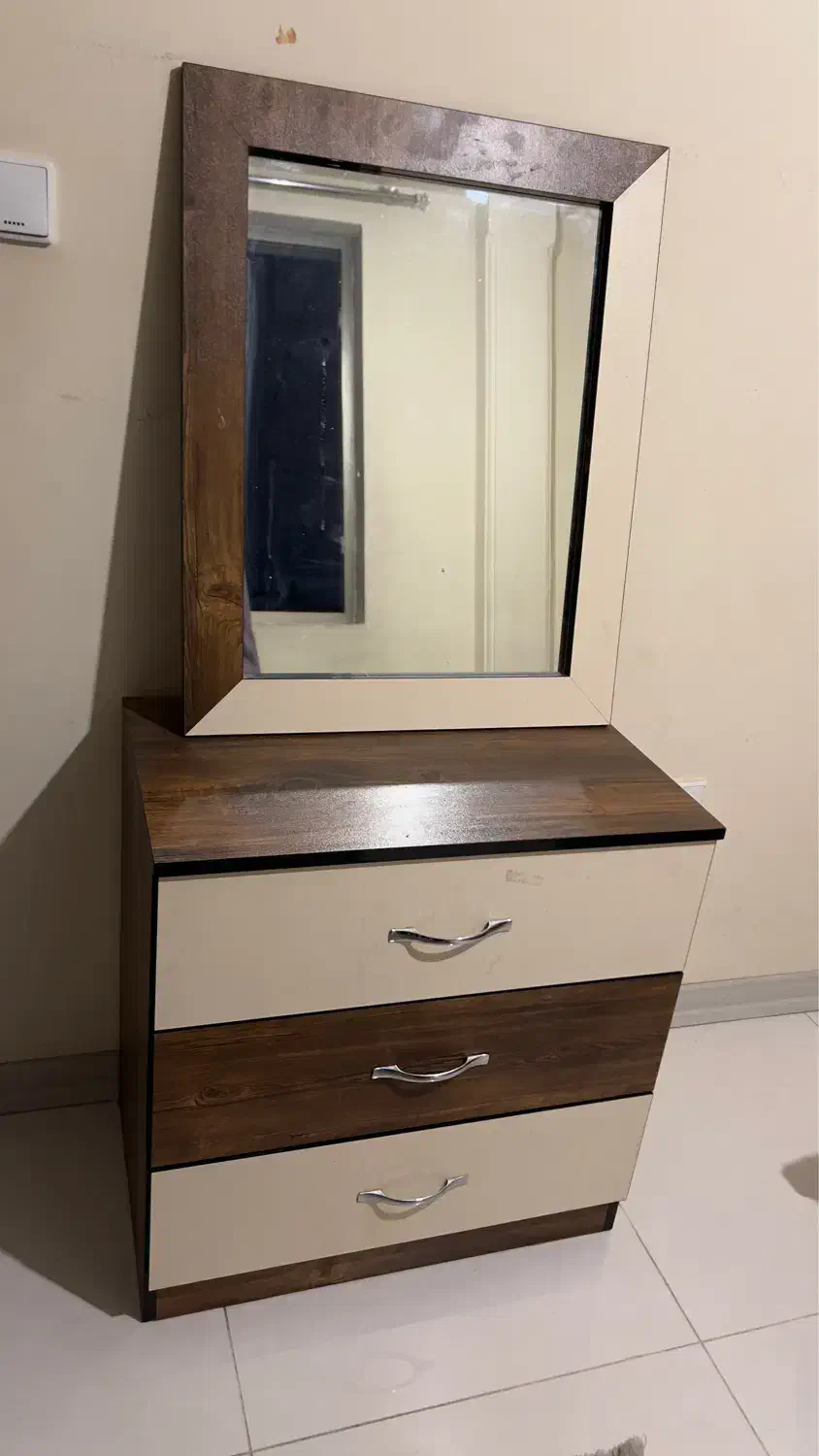 میز آرایش|مبلمان خانگی و میز عسلی|شیراز, دینکان|دیوار