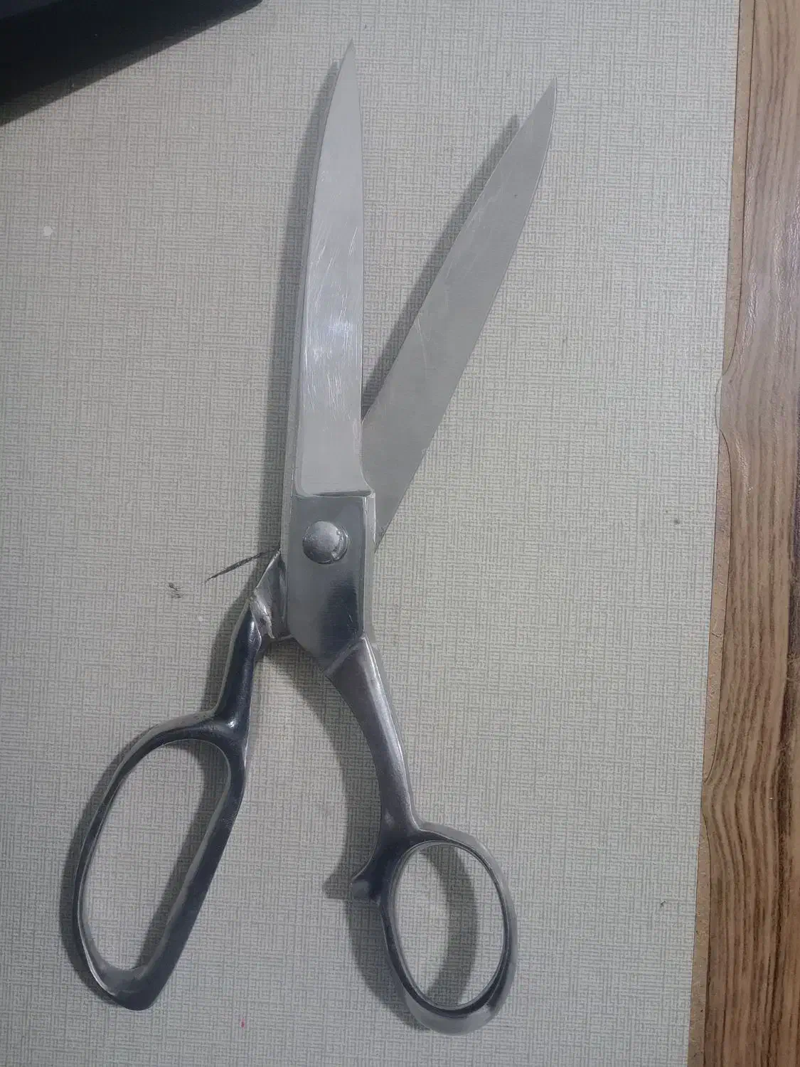 قیچی|لوازم خیاطی و بافتنی|سنندج, |دیوار