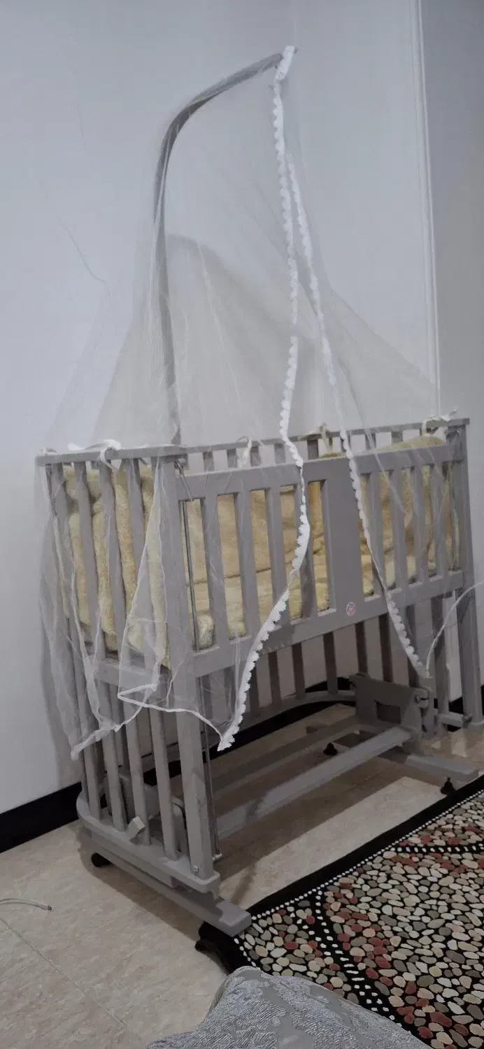 تخت کنار مادر نو|تخت و صندلی بچه|ساوه, |دیوار