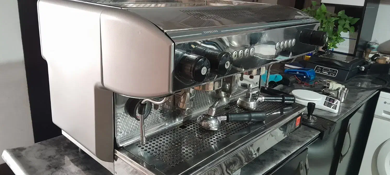 اسپرسوساز صنعتی فوتورمت|کافیشاپ و رستوران|زیباشهر, |دیوار