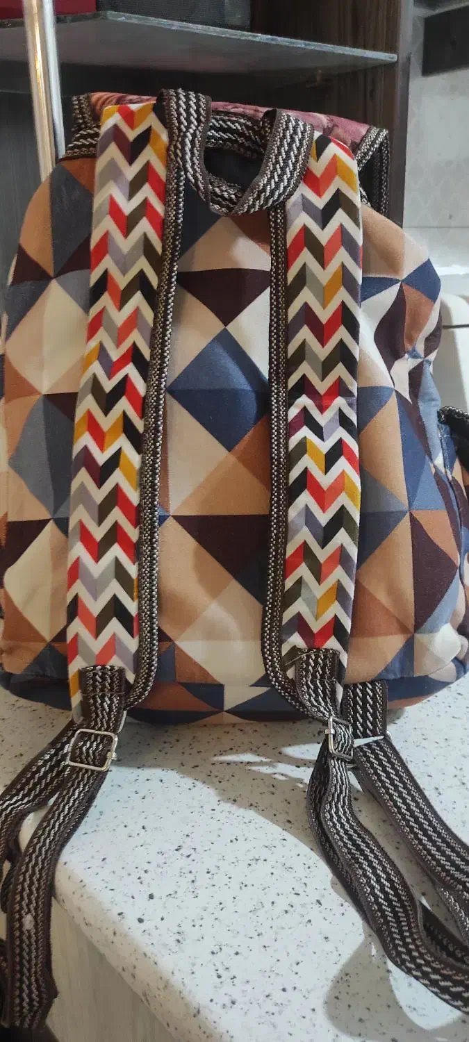 کوله پشتی|کیف، کفش، کمربند|بروجرد, |دیوار