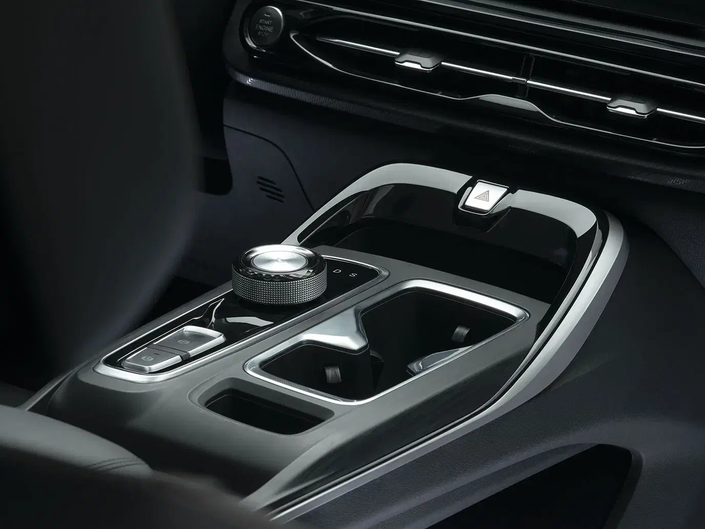 ثبتنام نقد و اقساط کی ام سی KMC X5 صفر 1404|خودرو سواری و وانت|رشت, بلوار گیلان|دیوار