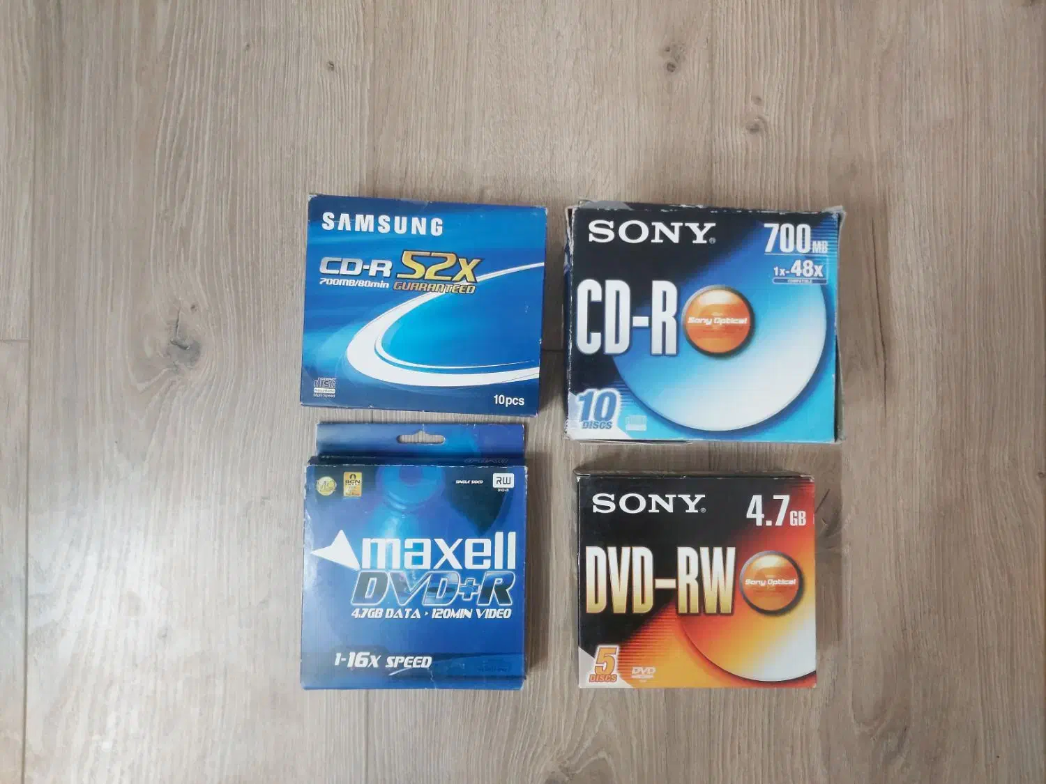 CD و DVD خام|قطعات و لوازم جانبی رایانه|شیراز, کیان شهر|دیوار