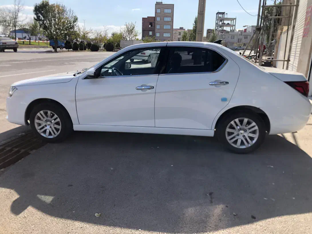 دنا پلاس ۶ دنده|خودرو سواری و وانت|اردبیل, |دیوار