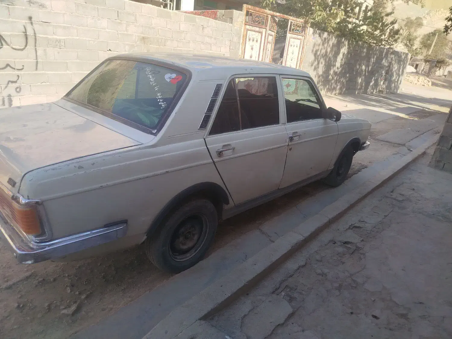 پیکان سواری مدل ۸۱|خودرو سواری و وانت|لردگان, |دیوار