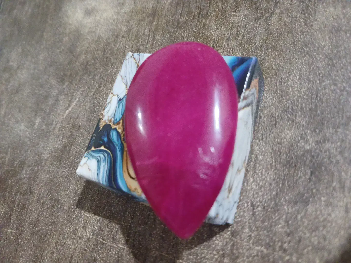 یشم|کلکسیون اشیاء عتیقه|ری, ولی آباد|دیوار