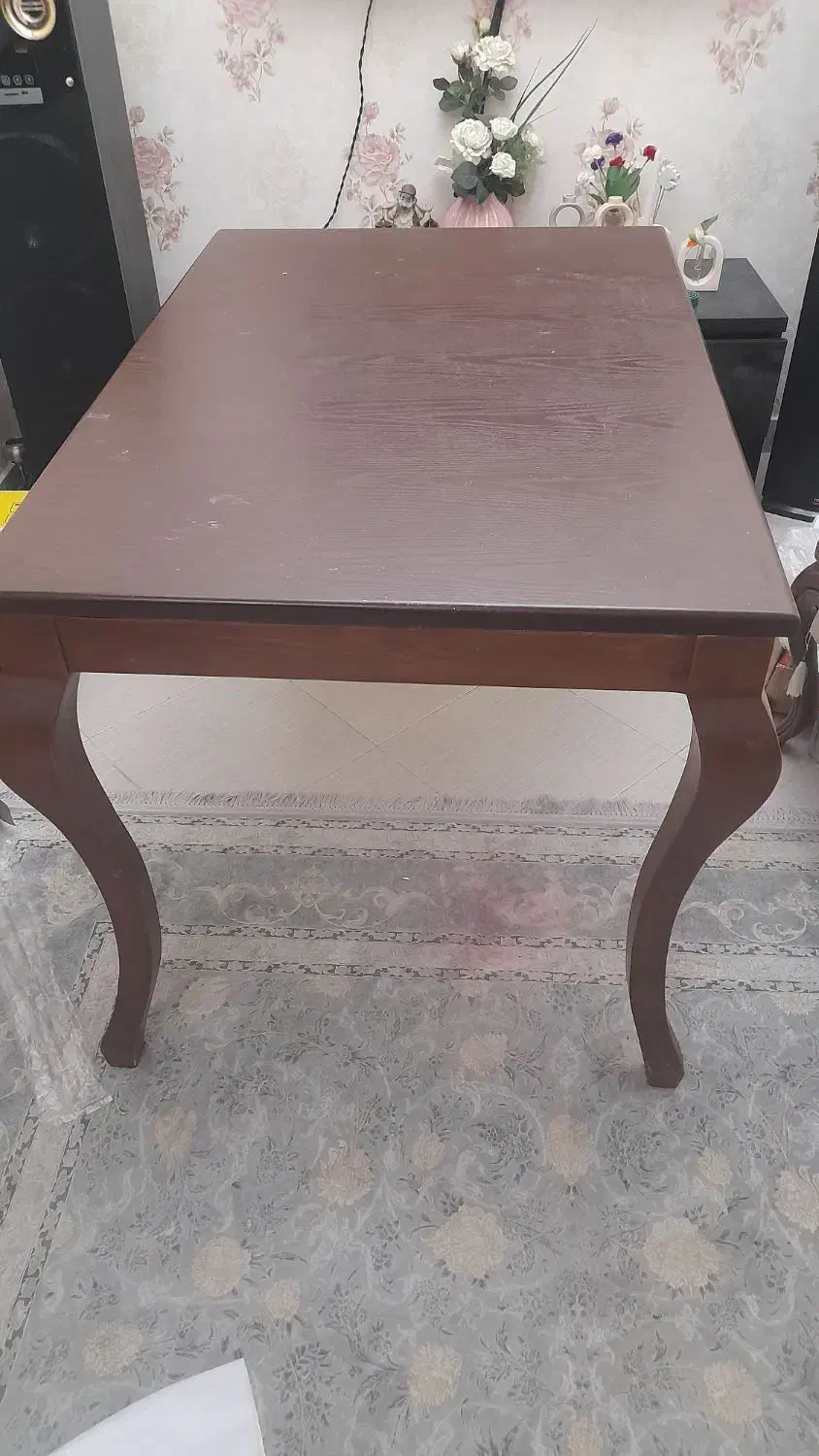 میز چهار نفره|میز و صندلی غذاخوری|بندر انزلی, شاکوچه|دیوار