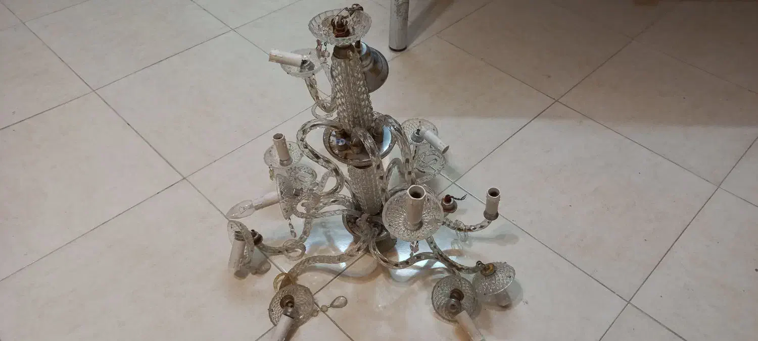 دو عدد لوستر کریستالی قدیمی|لوستر و چراغ آویز|اصفهان, کوی میلاد|دیوار