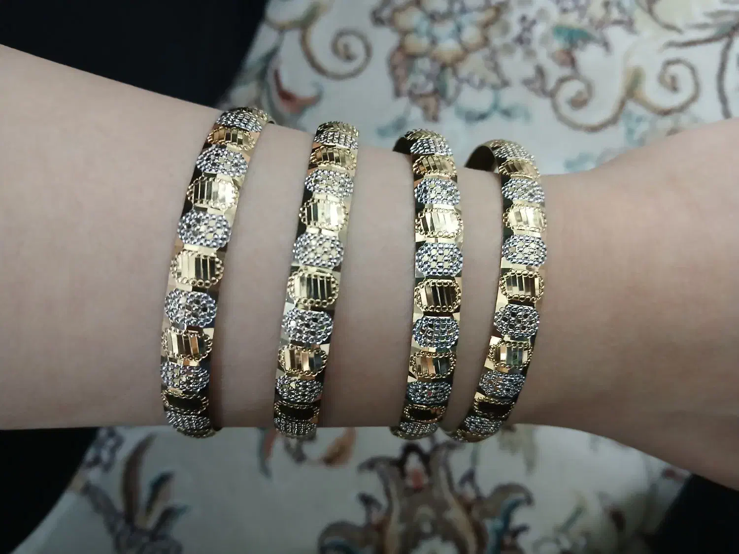 طلا در حد نو|جواهرات|قم, شهرک امام حسن|دیوار