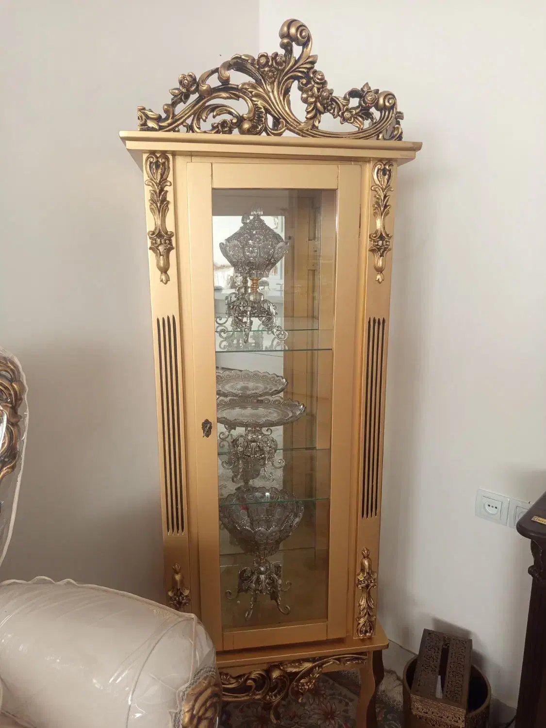 بوفه طلایی|بوفه، ویترین، کنسول|تربت‌حیدریه, منصوریه|دیوار