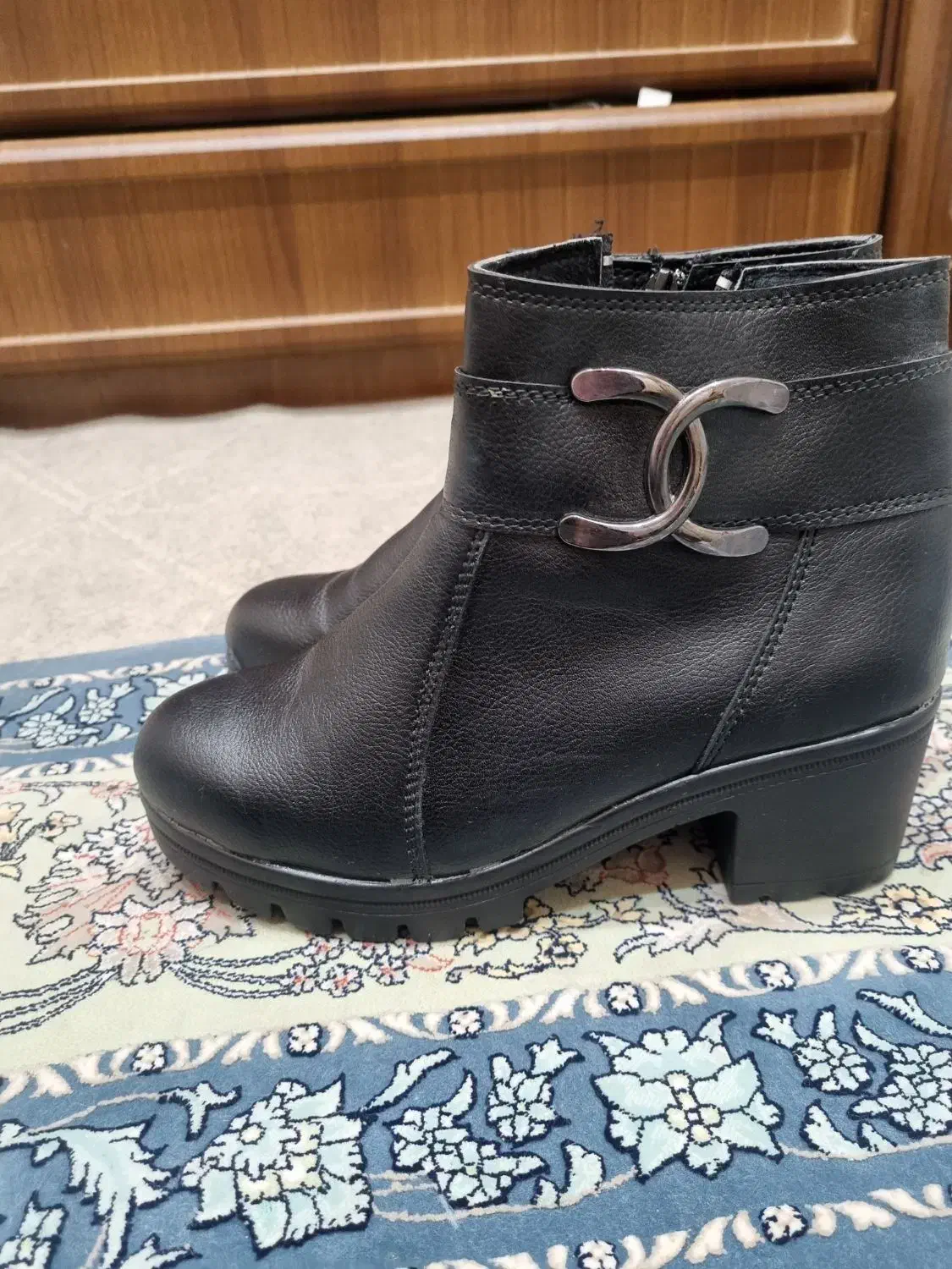 نیم بوت ۵ سانت نو سایز ۳۹ و۴۰|کیف، کفش، کمربند|اندیشه, اندیشه فاز ۲|دیوار