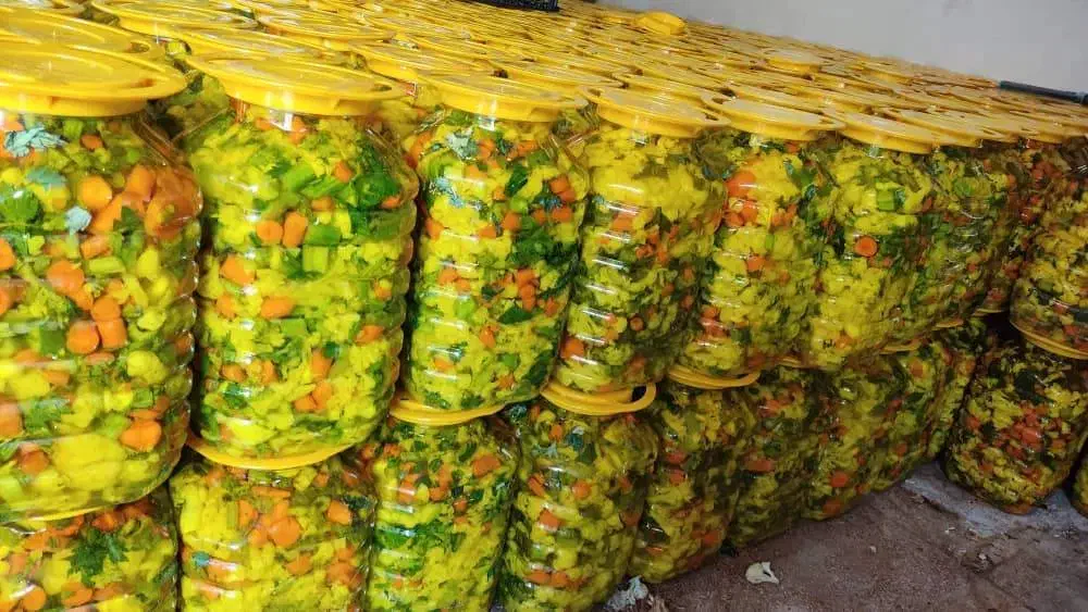 انواع ترشی|خوردنی و آشامیدنی|رباط‌کریم, رباط‌کریم|دیوار