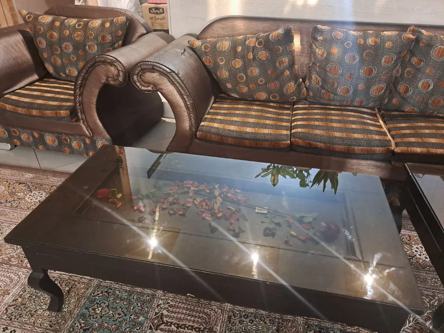 مبلمان|مبلمان خانگی و میز عسلی|مشهد, شاهد (شهرک غرب)|دیوار