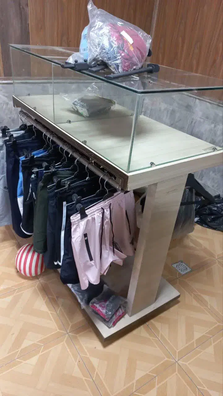 میز. دکور. رگال|مبلمان اداری|نیشابور, هفده شهریور|دیوار