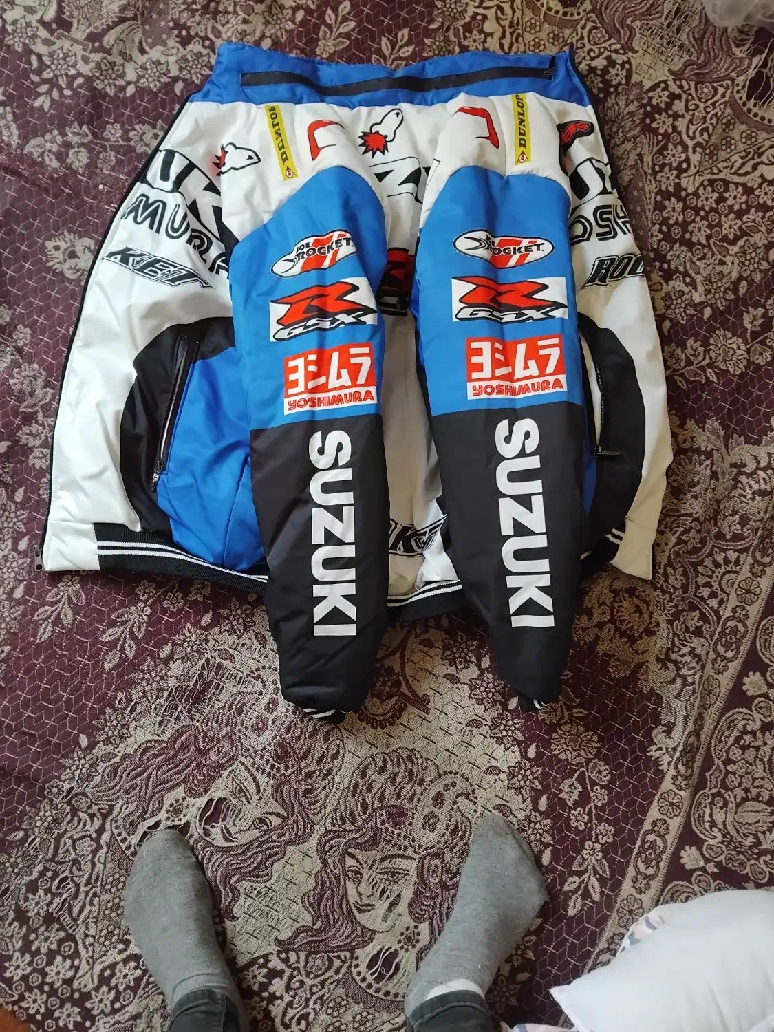 کاپشن نو پوشیده نشده|لباس|آذرشهر, |دیوار