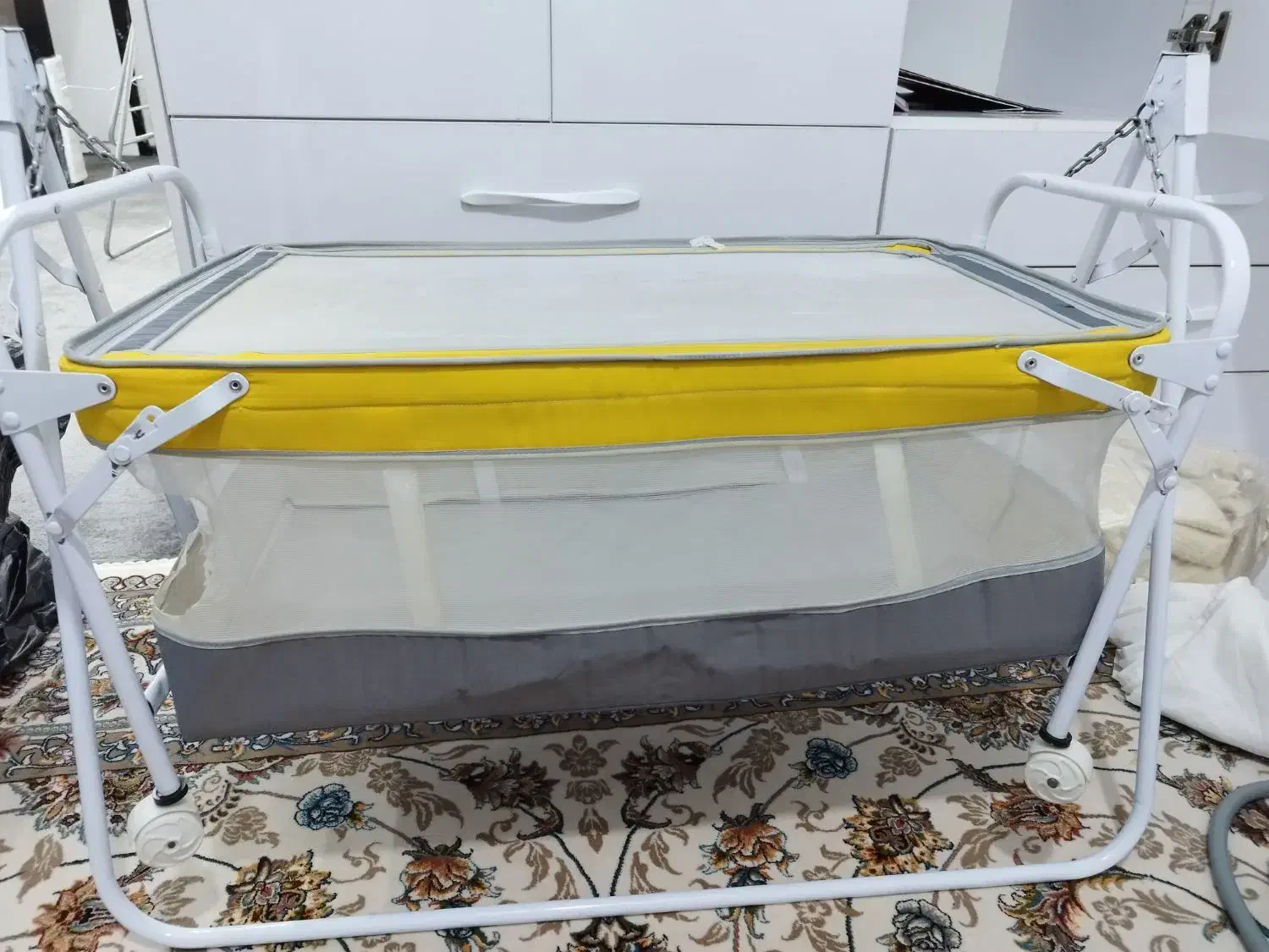 گهواره|تخت و صندلی بچه|فولادشهر, C4|دیوار