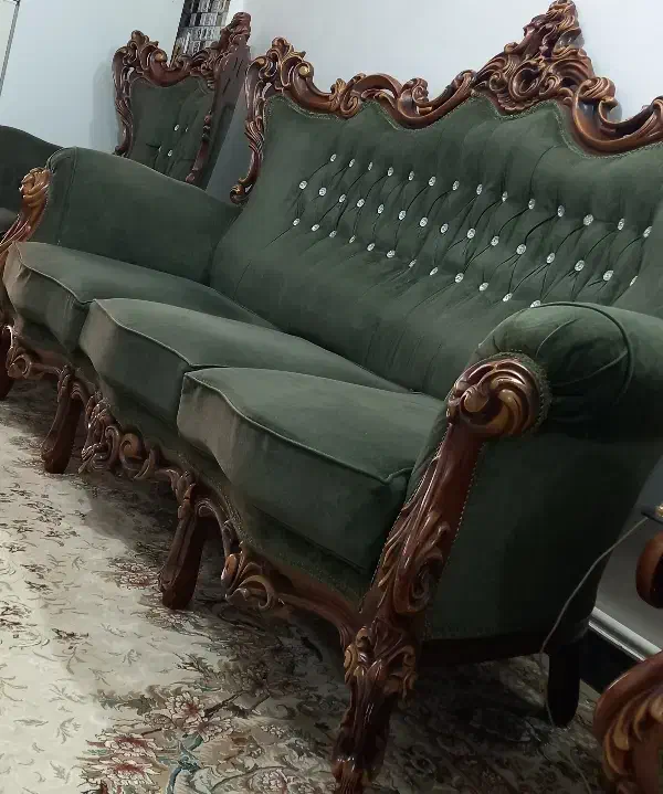 مبل ۹ نفره سلطنتی چوب راش|مبلمان خانگی و میز عسلی|هشتگرد, شهرک کوثر|دیوار