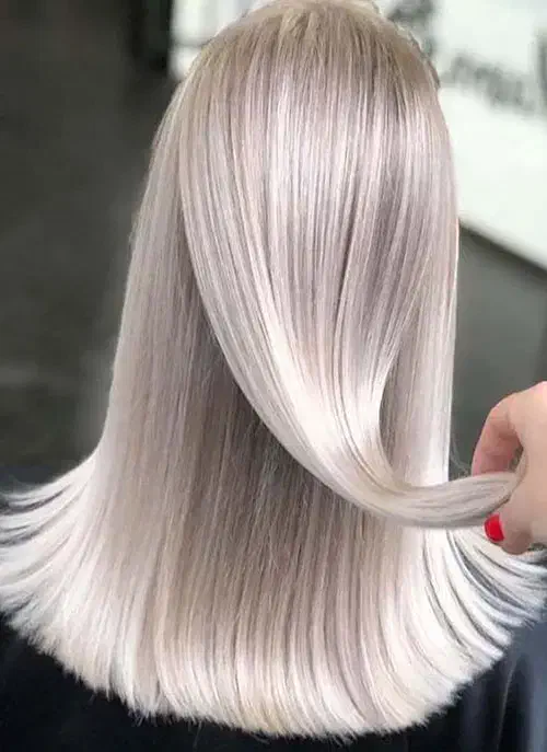 ارائه خدمات تخصصی رنگ مو وشینیون ومیکاپ ویژه یلدا|خدمات آرایشگری و زیبایی|بروجرد, |دیوار