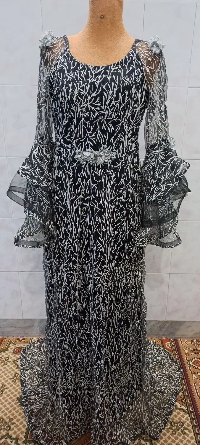 لباس مجلسی|لباس|کاشان, قطب راوندی|دیوار