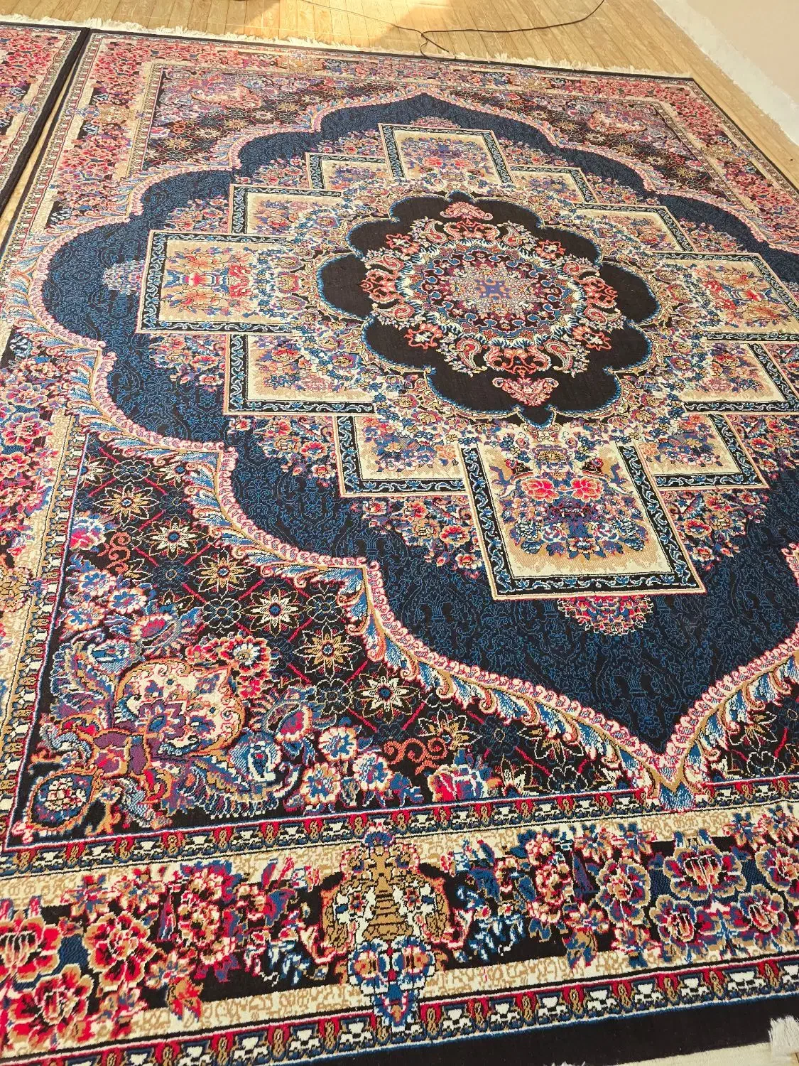 فرش|فرش|دوگنبدان, |دیوار