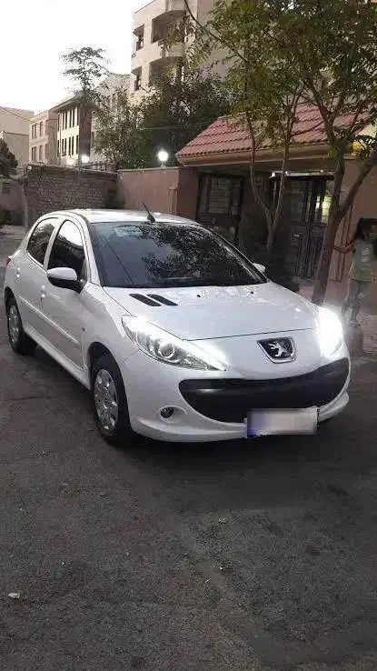 207 مدل 99 فول|خودرو سواری و وانت|شیراز, شهرک سراج|دیوار