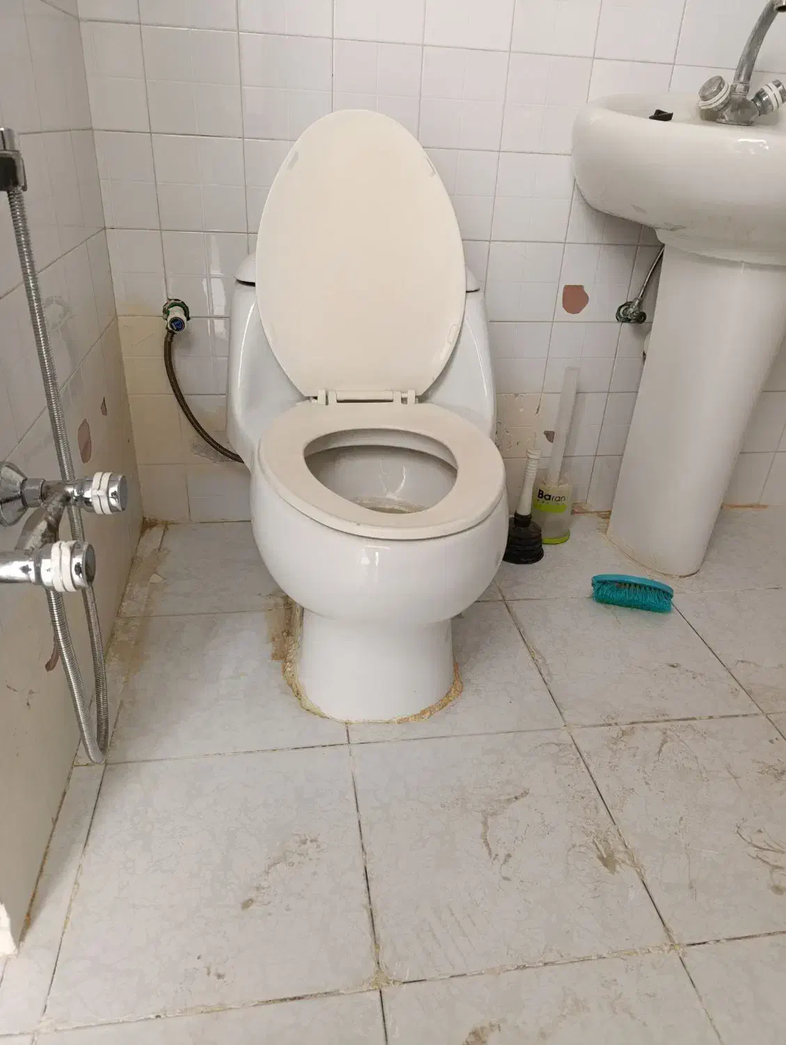 فروش کابینت وشیرالات وتوالت فرهنگی وروشویی باتوافق|لوازم سرویس بهداشتی|بجنورد, |دیوار