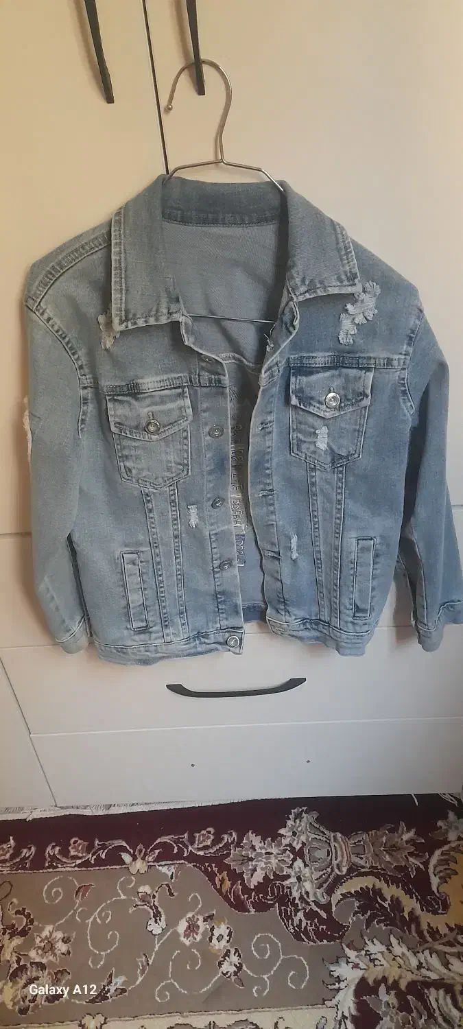 کت تک لی|لباس|بجنورد, |دیوار