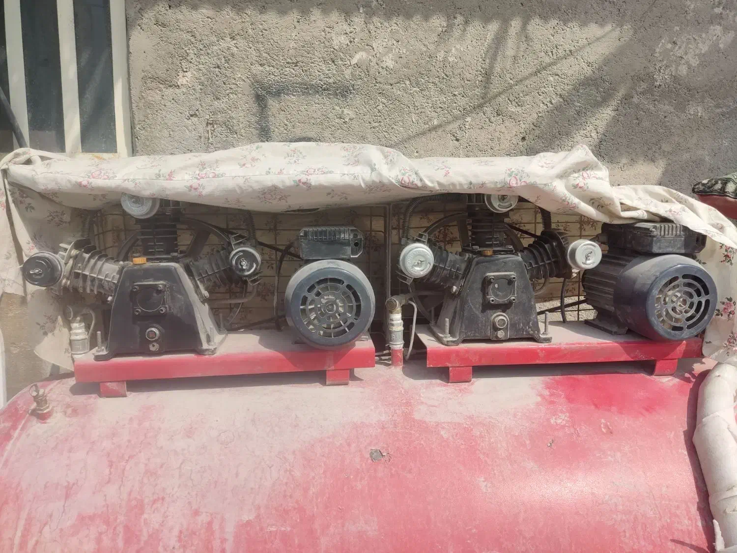 موتور باد و مخزن سندبلاست|ابزارآلات|خفر, |دیوار