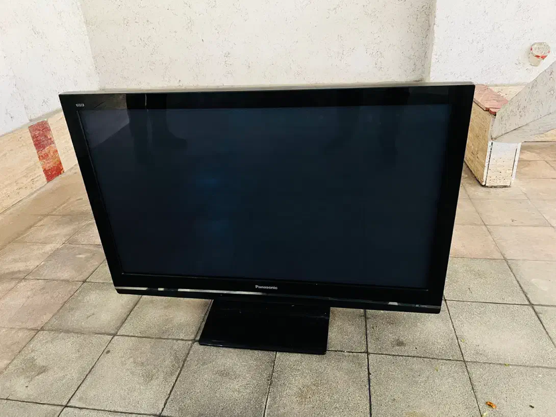 تلویزیون ال‌سی‌دی ۵۰ اینچ پاناسونیک|تلویزیون و پروژکتور|شیراز, جمهوری|دیوار