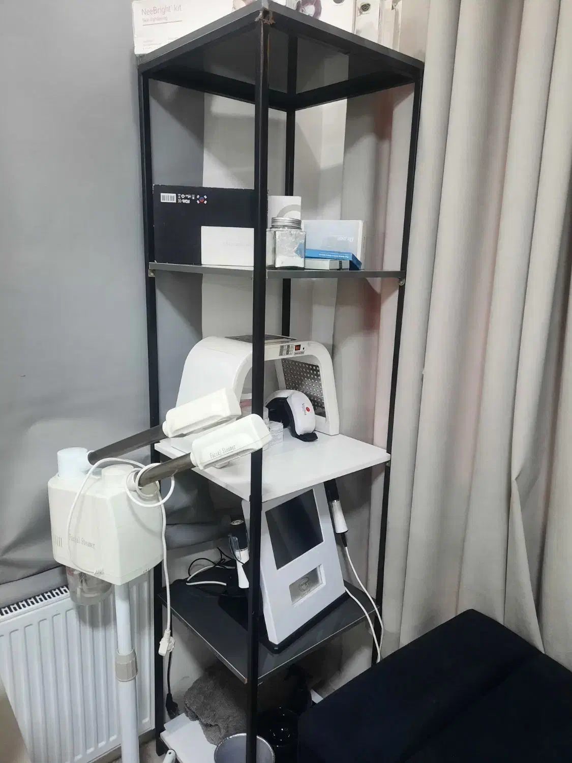 تجهیزات سالن زیبایی|آرایشگاه و سالن‌های زیبایی|محمدیه-قزوین, |دیوار