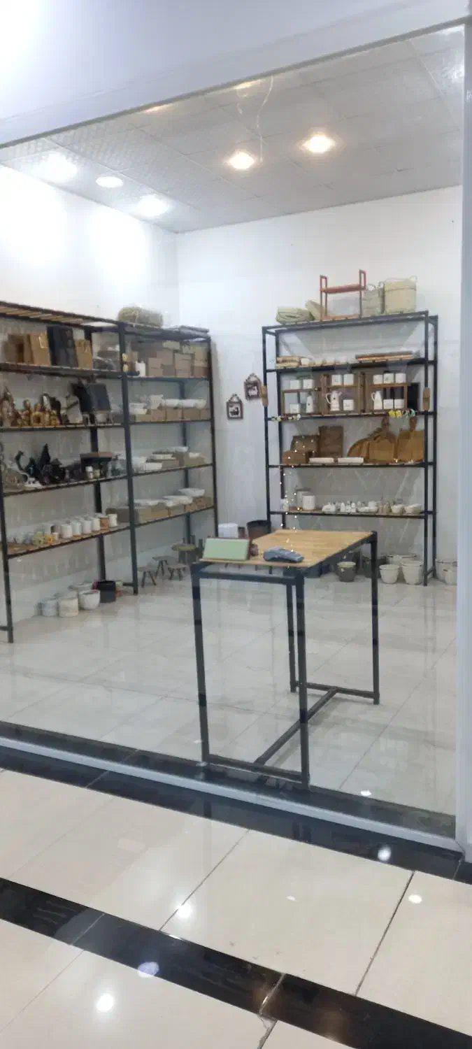 فروش ۴ عدد قفسه بزرگ و میزو صندلی|کتابخانه، شلف، قفسههای دیواری|قروه, |دیوار