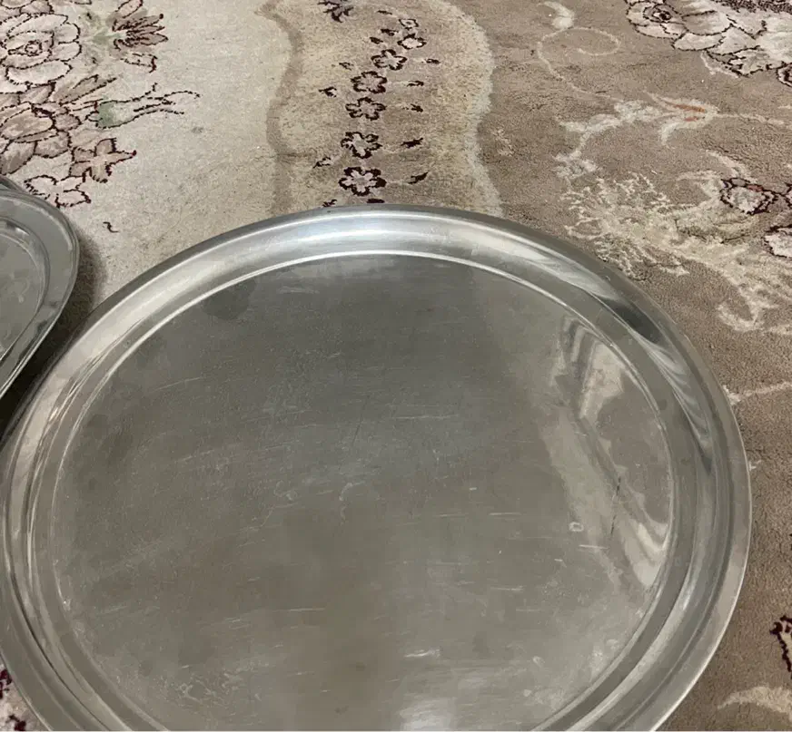 سینی پاسماوری و سینی پذیرایی استیل قدیم|ظروف سرو و پذیرایی|اصفهان, شهرک ولیعصر|دیوار