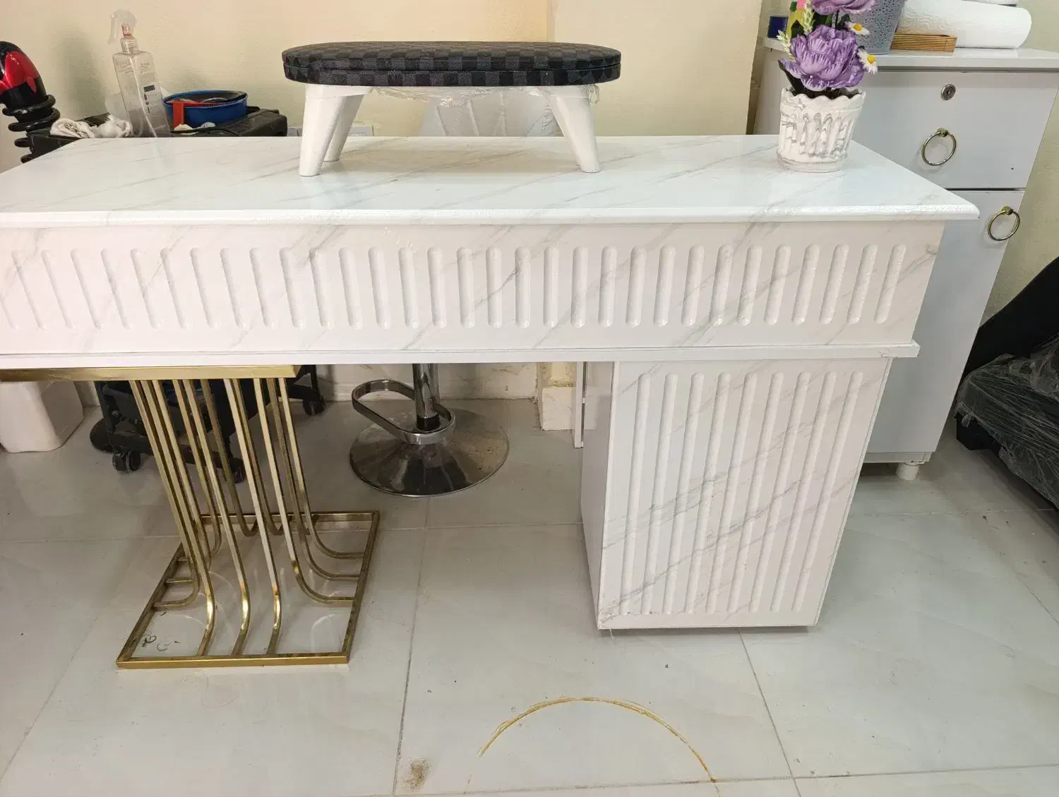 میز ناخن و تخت فیشیال واپلاسیون|آرایشگاه و سالنهای زیبایی|بندر کنگان, |دیوار