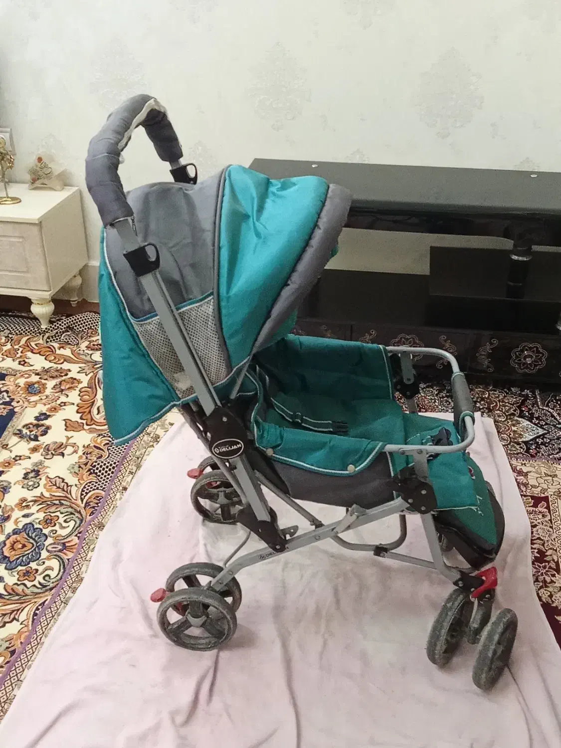 کالسکه بچه|کالسکه و لوازم جانبی|قرچک, شهرک الحدید|دیوار