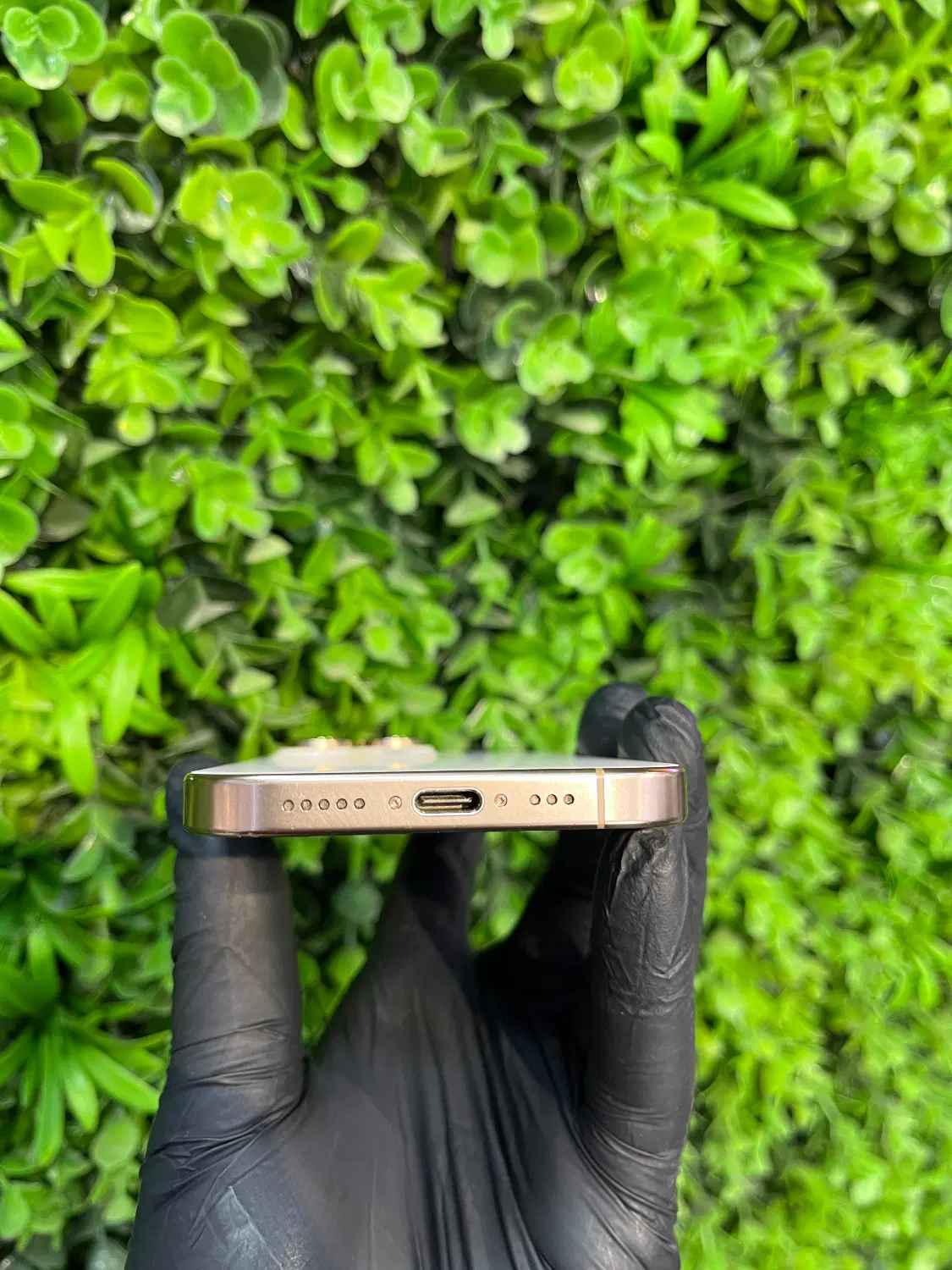 Desertو iPhone 16 Pro black|موبایل|قم, صادقی|دیوار